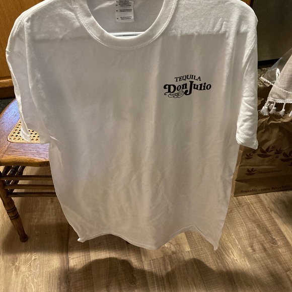 DON JULIO TEQUILA T - SHIRT SIZE MEDIUM. BRAND NEW - Picture 4 of 4